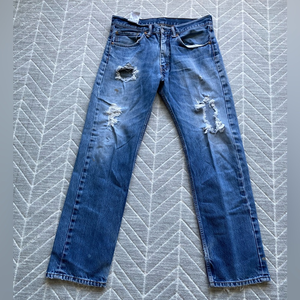 Vintage distressed Levi’s 505s (34x30)
